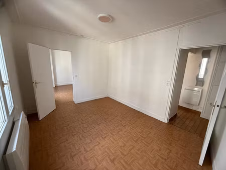 location appartement 2 pièces 33 m² à châtillon (92320)