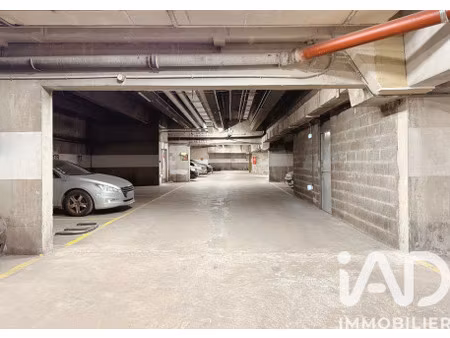 vente parking undefined m²