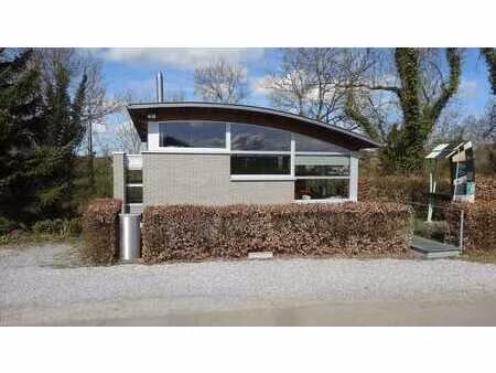 immeuble de bureaux 150 m³ contemporain et lumineux