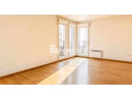 montevrain- appartement 3 pièces avec balcon
