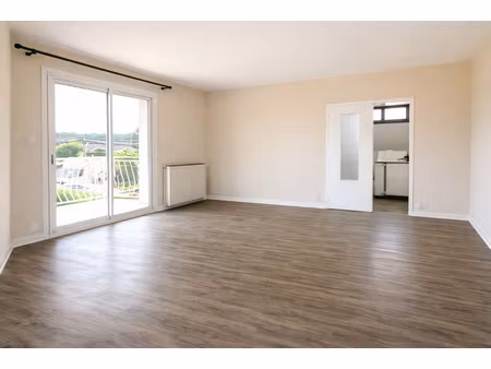 appartement t4 avec 2 places de parking - 105 m2 - pac air /