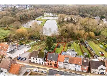 maison avec 3 à 5 ch.  jardin et oasis de verdure