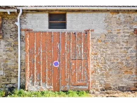 grange de 43 m2 saint sernin du plain (71)