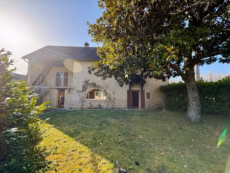 maison en pierre 94 m2