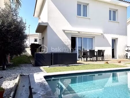 maison moderne4 pièces et piscine