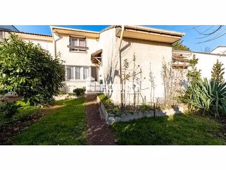 pavillon à vendre à stains village