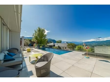 villa de luxe à vendre à saint-alban-leysse
