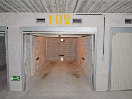 garage à louer à knokke € 2.200 (lmz38) - immo van de walle | zimmo