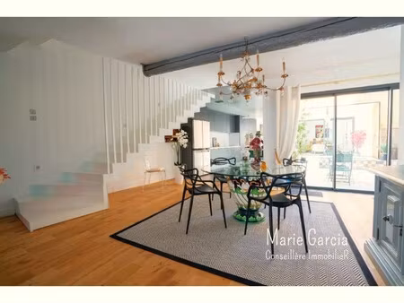 maison d'architecte à vendre dans le quartier jardins de la fontaine