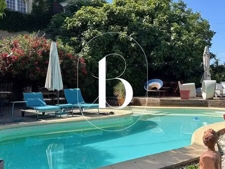 maison de luxe à vendre à saint-paulet-de-caisson