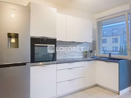 a louer appartement meublé 2 pièces de 47 m² + parking proche transports à ablon-sur-seine