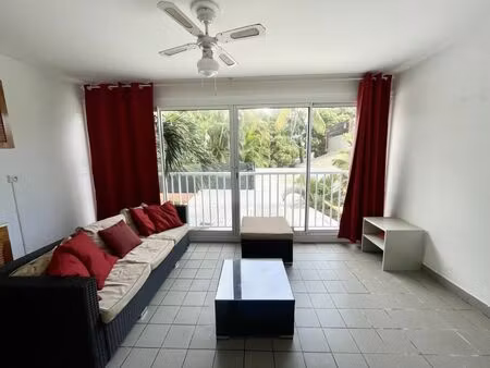 la saline les bains_ t2 meuble