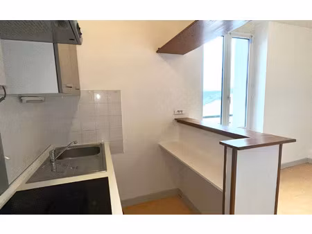 location appartement  m² t-2 à bessines-sur-gartempe  295 €