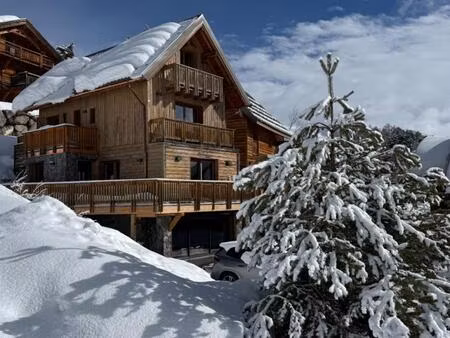 à vendre chalet de prestige — auron  station des alpes-maritimes 176 m² — 4 chambres — vue