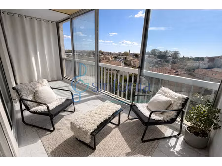 lunel appartement t3 lumineux avec terrasse  cave et stati