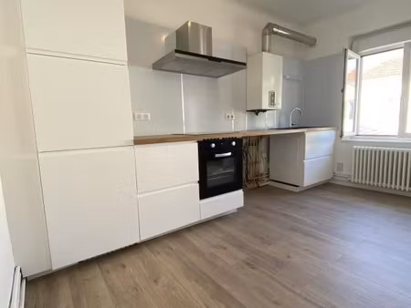 a louer - appartement 3 pièces 51m2 - rue de la colline nanc