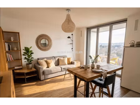 studio meuble balcon + parking metro porte d'auteuil