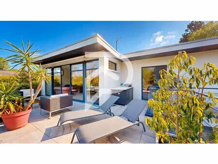 propriété d'exception de 250m2 à marly-le-roi dans le triangle d'or