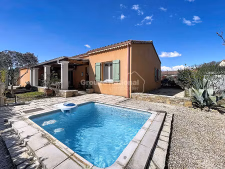 bouchet villa plain pied avec dépendances et mini piscine