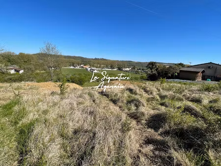 terrain constructible de 1800m²