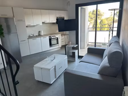 location meublée appartement 2 pièces 39 m² à pertuis (84120)  900 €