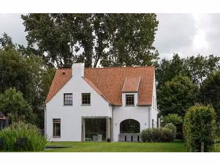 zuidwestelijke bouwgrond voor nieuwbouwvilla