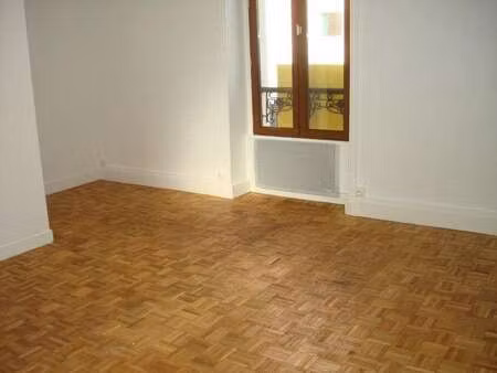 location appartement t1 à la roche-sur-yon (85000) : à louer t1 / 26m² la roche-sur-yon