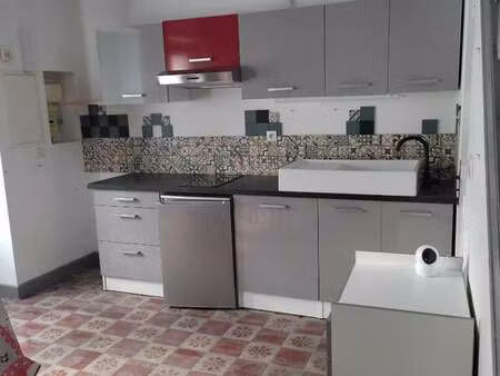 location maison à avezé (72400) : à louer / 46m² avezé