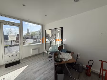 location locaux professionnels 18 m² à saint-laurent-sur-sèvre (85290)  350 €