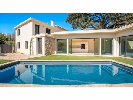 référence : 6588-vsi - maison 5 pièces proche ibs - piscine et garage