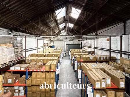 vente bureaux et commerces au muy (83490) : à vendre / 700m² le muy