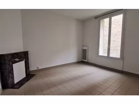 location appartement  39.92 m² t-2 à melun  690 €