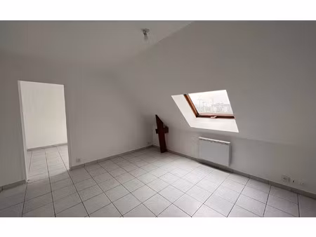 location appartement  m² t-2 à romainville  660 €