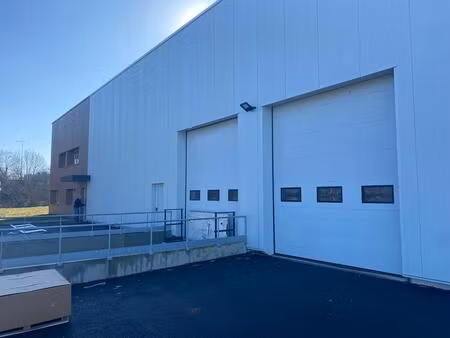 location entrepôt carbon-blanc 33560 2100m²