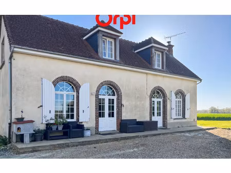 location maison  m² t-5 à cherré  900 €