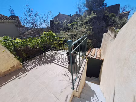 eyguieres - maison de charme - 3 pièces - 86 m² - terrasses