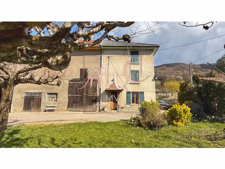 maison 125 m2  grange et terrain de 658 m2