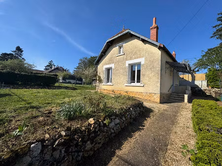vente maison 3 pièces  70.00m²  lusignan