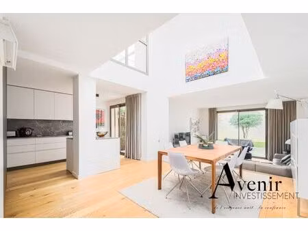 tassin la demi lune - hypercentre - maison de ville contemporaine esprit loft de 195m2