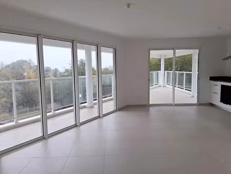 location appartement 3 pièces  67.63m²  les trois