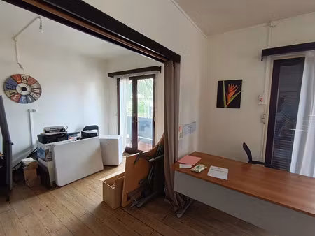 location locaux professionnels 100 m² à saint paul (97460)  1 250 €