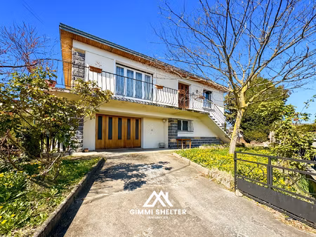 maison familiale lumineuse 5 pièces 139 m2 3 garages q