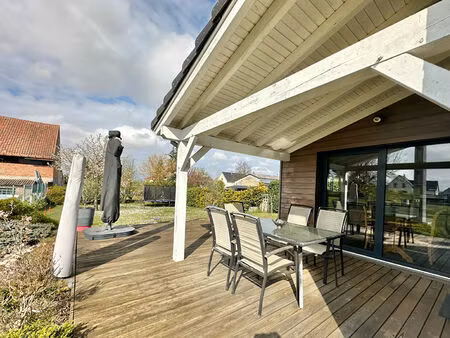 maison individuelle 4 chambre un bureau sur un terrain dec8.50 ares