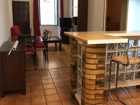 deux pièces de 55m² au centre ville de nice