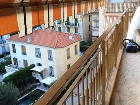 bel f1 de 36m² avec balcon