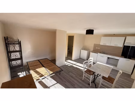 studio meublé centre ville d'espalion