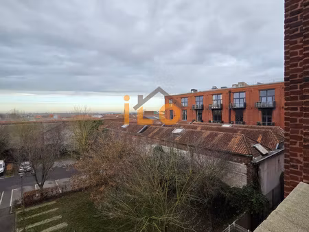 place de stationnement a louer