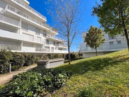 location appartement 2 pièces à saint-herblain preux - crémetterie (44800) : à louer 2 piè