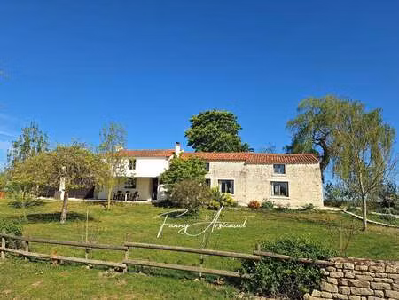 vente maison à vix (85770) : à vendre / 158m² vix