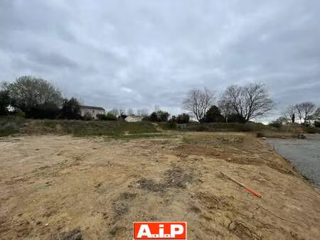 vente terrain à pouzauges (85700) : à vendre / pouzauges